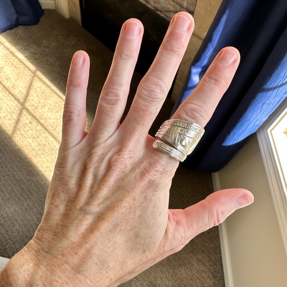 1939 Worlds Fair Spoon Ring - Picture 6 of 14